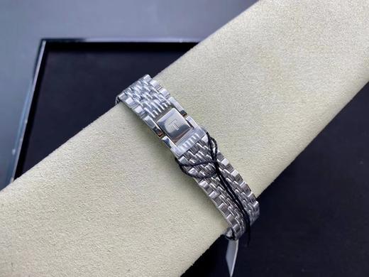 渠道货，原单正品
 Original Tissot,天梭款魅时T109系列，超薄简单大方，非常有英伦的帅气。蓝宝石玻璃，原装瑞士ETA机芯，男～38女～28mm表径，配全套包装。💕💕💕 商品图9