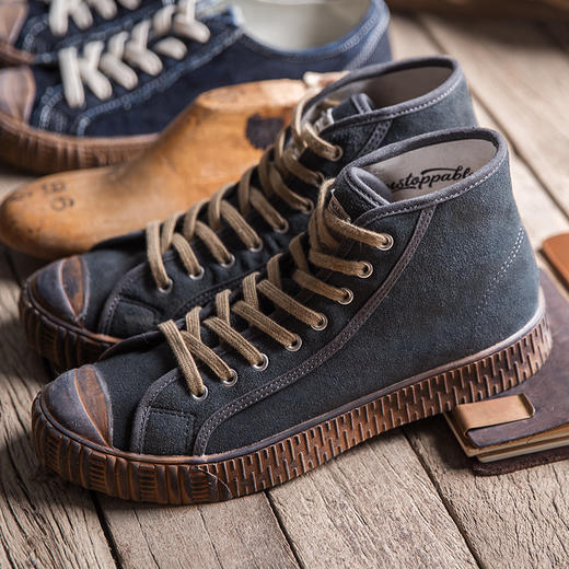 一件抢拍40码灰色高帮硫化鞋