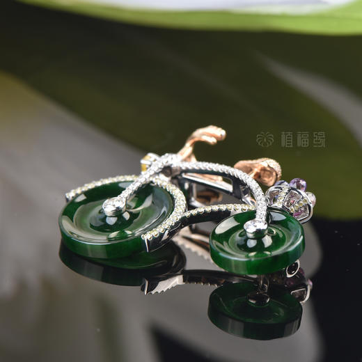 【岁月的童话】翡翠自行车胸针-XZ409052 商品图5