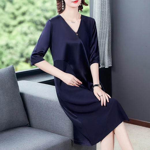 XFFS-9272醋酸连衣裙夏新款宽松拼接短袖V领长裙阔太太时尚气质裙子 商品图0