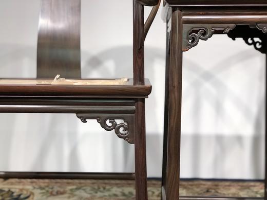 红桥红  家具严选  大红酸枝(交趾黄檀）  【藤面 恭王府寿字纹圈椅三件套】 商品图3