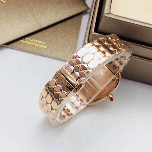 BV新力作 原版开模 宝格丽Serpenti Seduttori鎏光蛇影 商品图7