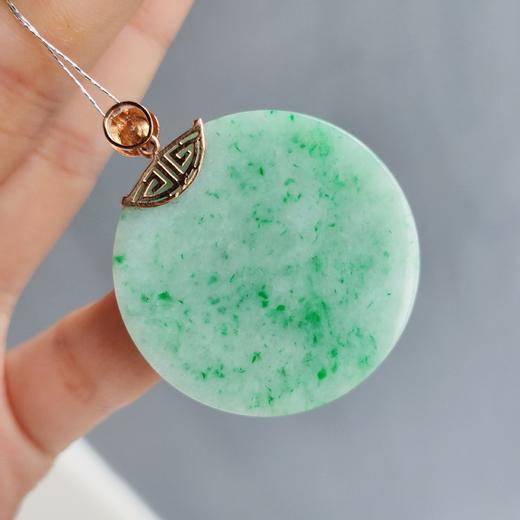 18K镶嵌翡翠无事牌吊坠 商品图2