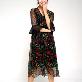 丁摩真丝花边海边度假风两件套连衣裙20-74DB499240531