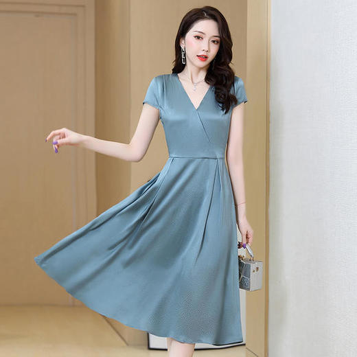 简约百搭,纯色v领真丝连衣裙ase-2276 - 美衣聚品女装旗舰店