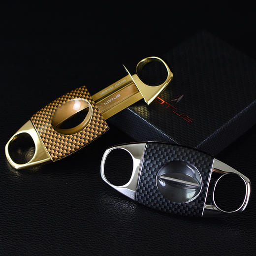 美国Lotus Cigar Cutter 莲花雪茄剪刀 碳纤维外壳 V剪 商品图2