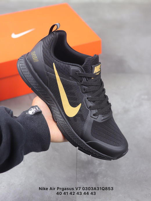 耐克Nike Air Zoom Pegasus V7 SHIELD 登月7代 休闲运动慢跑鞋 商品图4