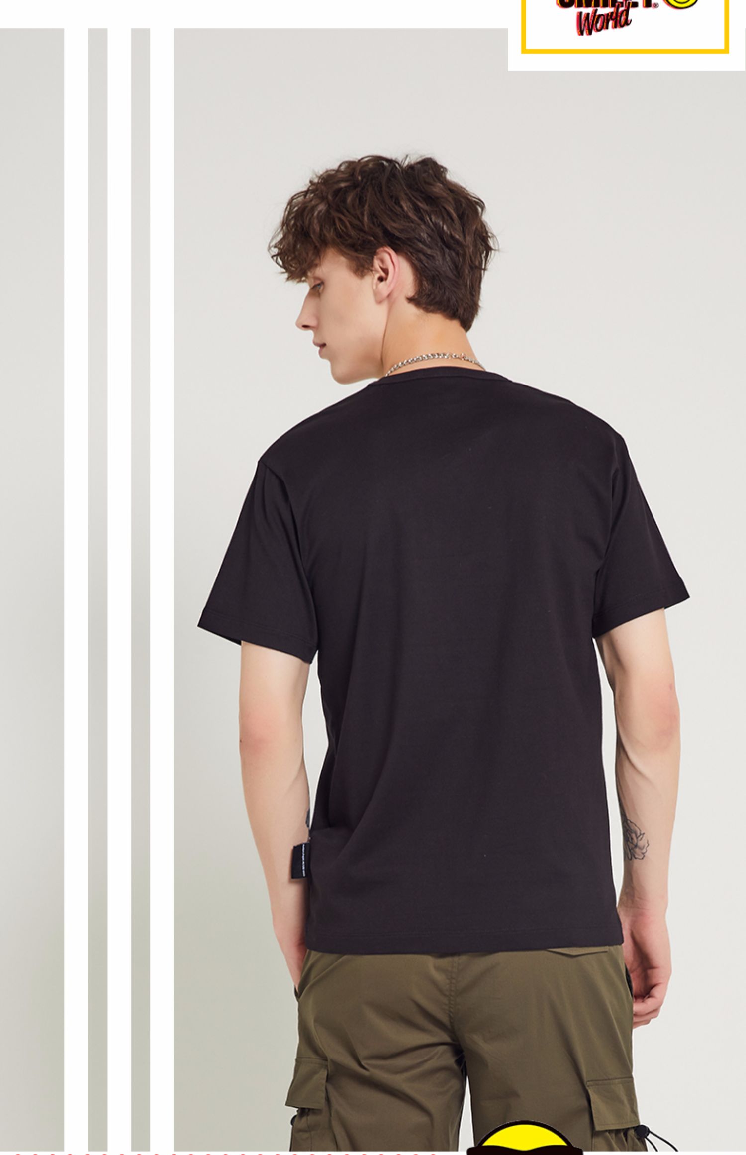 tsmlxltsmileyworld系列贴布绣宽松自在显瘦百搭清爽短袖t恤中性