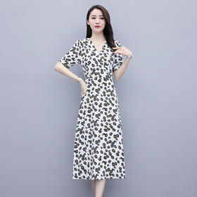 WZNH-WR16869淑女气质女装V领A字裙连衣裙