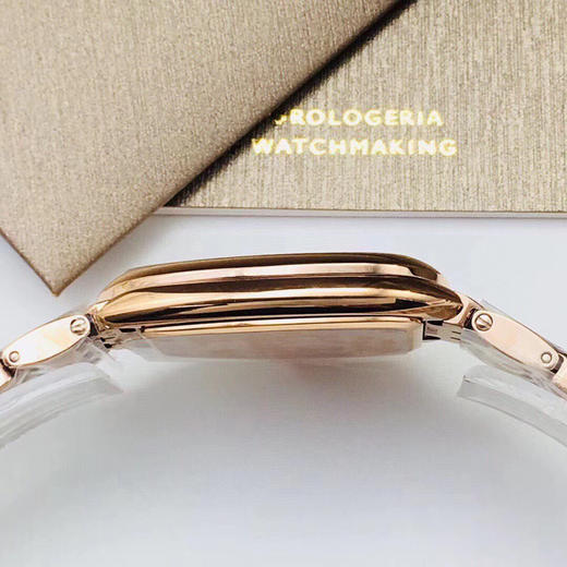 BV新力作 原版开模 宝格丽Serpenti Seduttori鎏光蛇影 商品图4