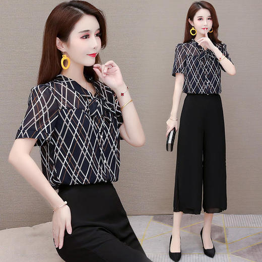 YW-LRX-ZFA26新款气质修身条纹上衣阔腿裤两件套 商品图3