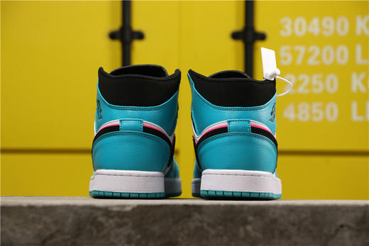 乔丹/Air Jordan AJ1 aj1 乔丹1代 乔1 乔丹1代中帮系列 Air Jordan 1 MID 货号：852542-306 乔1中帮南海岸 商品图3