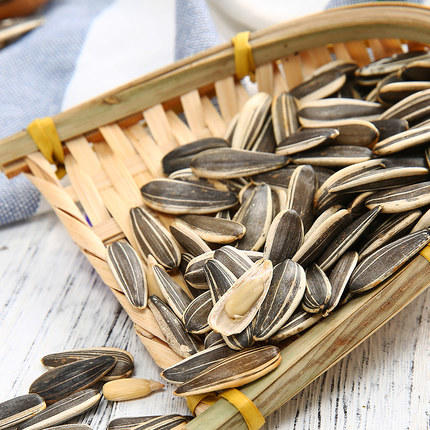 洽洽 创新空间风味瓜子 黑糖/山核桃/焦糖 500g*2 商品图1