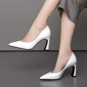 OLD-D8M61997韩版粗跟浅口真皮尖头优雅女皮鞋