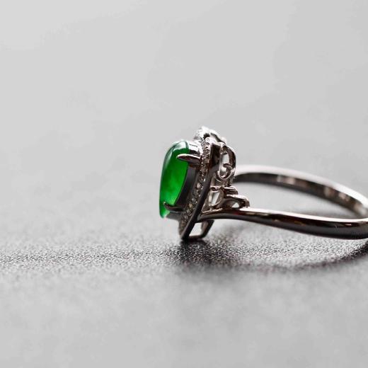 高冰种阳绿翡翠戒指18k白金钻石镶嵌 商品图4