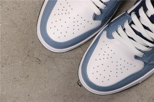 乔丹/Air Jordan AJ1乔丹1代中帮系列Facetasm x Air Jordan 1 Mid “Fearless” 货号：CU2802-100 乔1中帮蓝黑红 36-45 商品图1