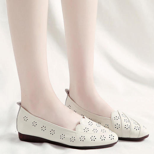 LL-7198-15夏季新款尖头百搭镂空单鞋 商品图1