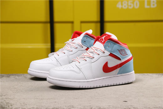 乔丹/Air Jordan AJ1 aj1 乔丹1代 乔1 乔丹1代中帮系列 Air Jordan 1 Mid GS 货号：555112-104 乔1中帮白蓝红 36-40 商品图2
