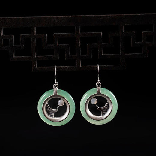 XYF-ED10376新款s925银中国风东陵玉月下屋檐耳环 商品图0