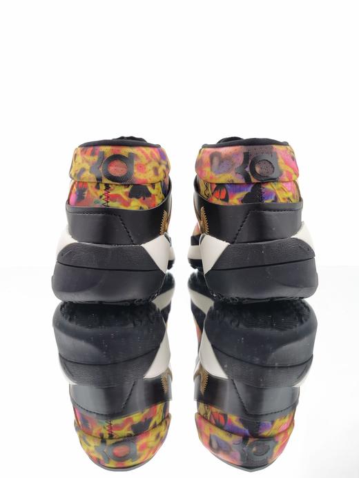 KD 13 SIZE:凯文·杜兰特总能在比赛的关键时刻力挽狂澜。他攻守兼优，攻则势不可挡，令对手不寒而栗，守则固若金汤，化解对手强势攻势。KD13 EP 男子篮球鞋搭载全掌型缓震系统 商品图8