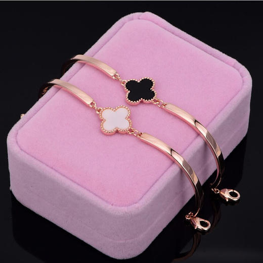 ZM-001（抖音同款）欧美流行四叶草手链手镯 商品图2