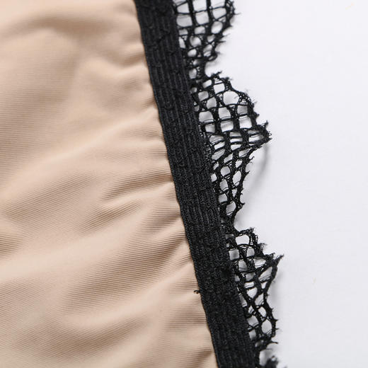 蕾丝柔软薄款微弹内衣套装 法式三角杯内衣套装，大面积蕾丝装饰 清仓不退不换 商品图8