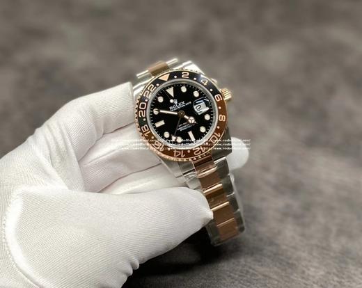 NOOB official➕全新鼎力出品 格林尼治GMT-MASTER II 根据最新的126715格林尼治开发的的副本，放大镜正确AR镀膜，表盘12点位置采用正品一致的皇冠字面，旋入式三扣锁三重防水 商品图3