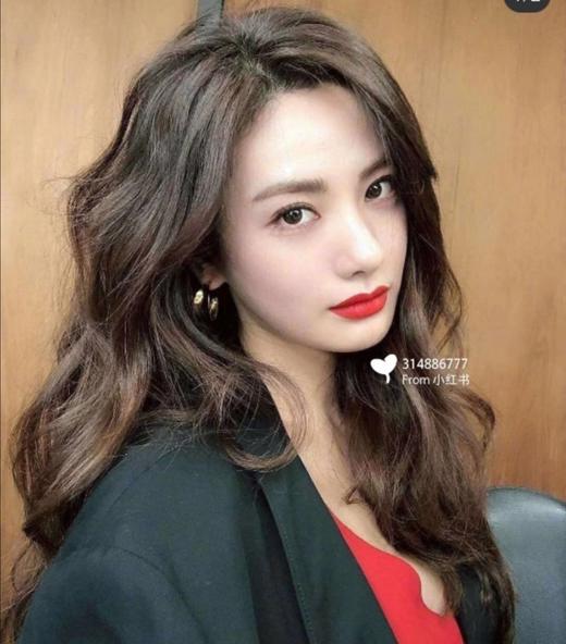 专柜400 新版 女孩子必须有的999 任何肤色可以驾驭 | 迪奥Dior999 滋润/哑光/丝绒 烈焰蓝金口红 商品图5