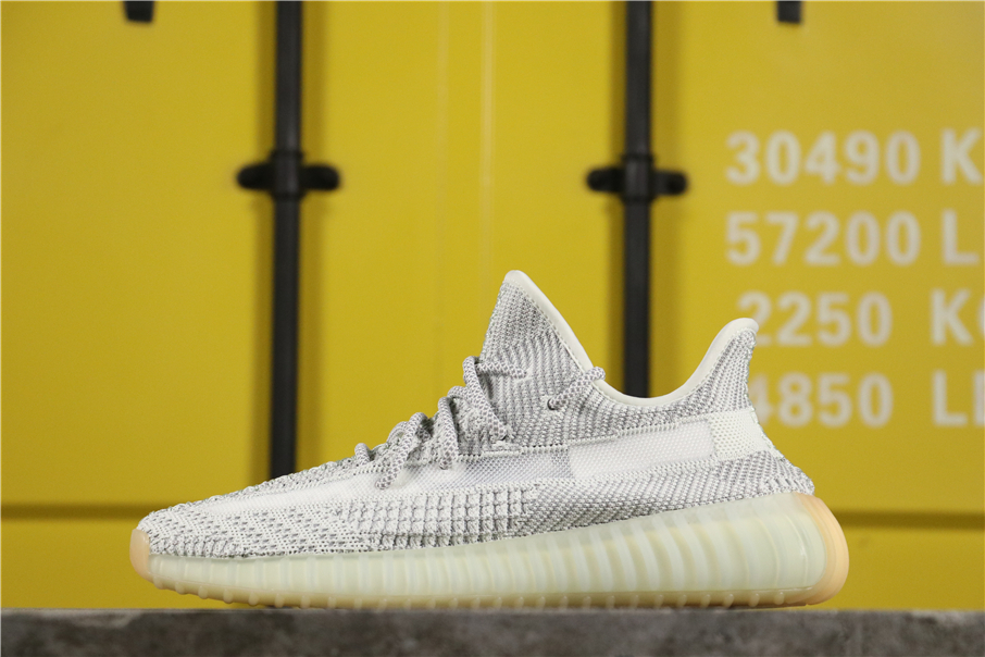 Adidas  阿迪椰子350V2  生胶天使 型号：FX4348尺码：36--46