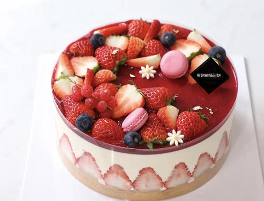草莓慕斯蛋糕 商品图0