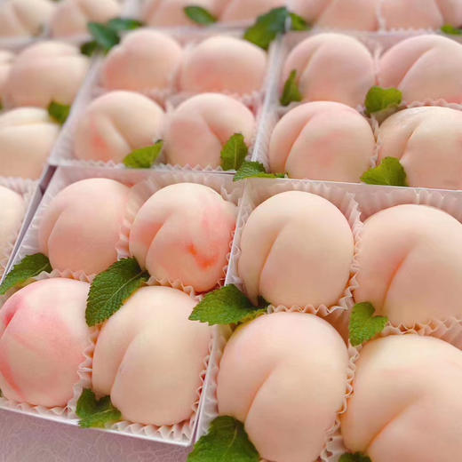 屁桃奶冻雪媚娘