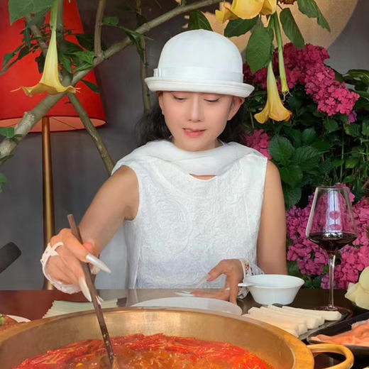 白茱萸纯色长围巾 | 杨丽萍老师同款 | 现货加急发 商品图2