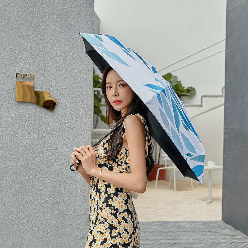 【安科丽-2021新款晴雨两用口袋伞@水果系列三折五折伞】比手机还轻的