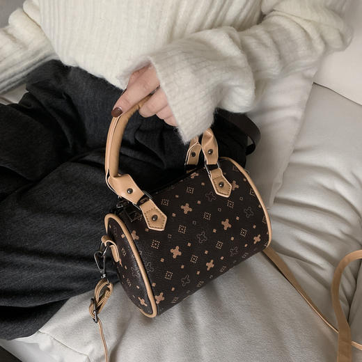 【印花包时尚大气小包包女】潮韩版斜挎包洋气手提枕头包箱包 商品图1