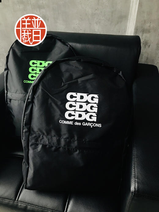 男女同款logo双肩包 商品图0