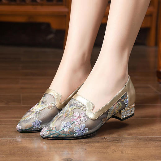 MJM-H18-30夏季新款百搭时尚镂空绣花鞋 商品图2