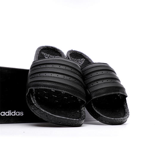鱼鳞纹超软泡棉技术#鞋床贴附脚底,脚感极致舒适❗️踩屎感拖鞋，阿迪达斯adidas Adilette Boost Slides升级改良爆米花夏季休闲运动沙滩一字拖鞋 商品图1