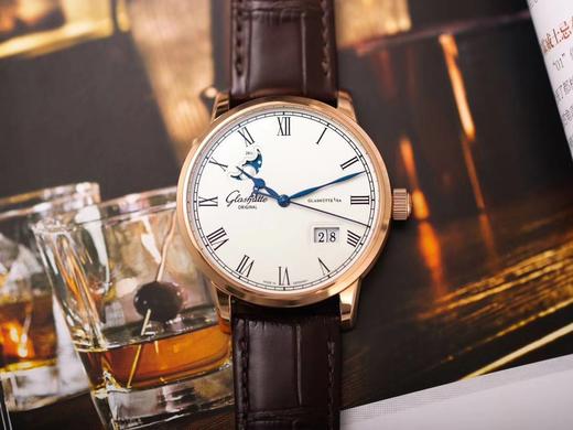 V9格拉苏蒂原创议员1-36-04款原装开模副本，突破了市场版本日历无法双跳的BUG，3D打印开模立体月相盘（非平面），同步原装尺寸40mm*12mm，配件均可通用原装，白面珍珠白颗粒感十足。入手理由 商品图8