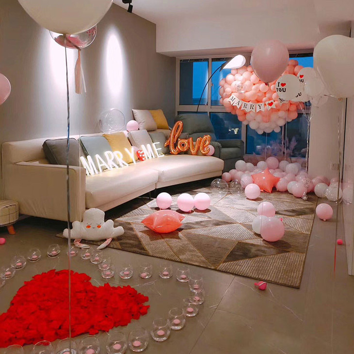 生日求婚情人节求婚婚房酒店会场布置-花瓣蜡烛生日派对会场酒店房间