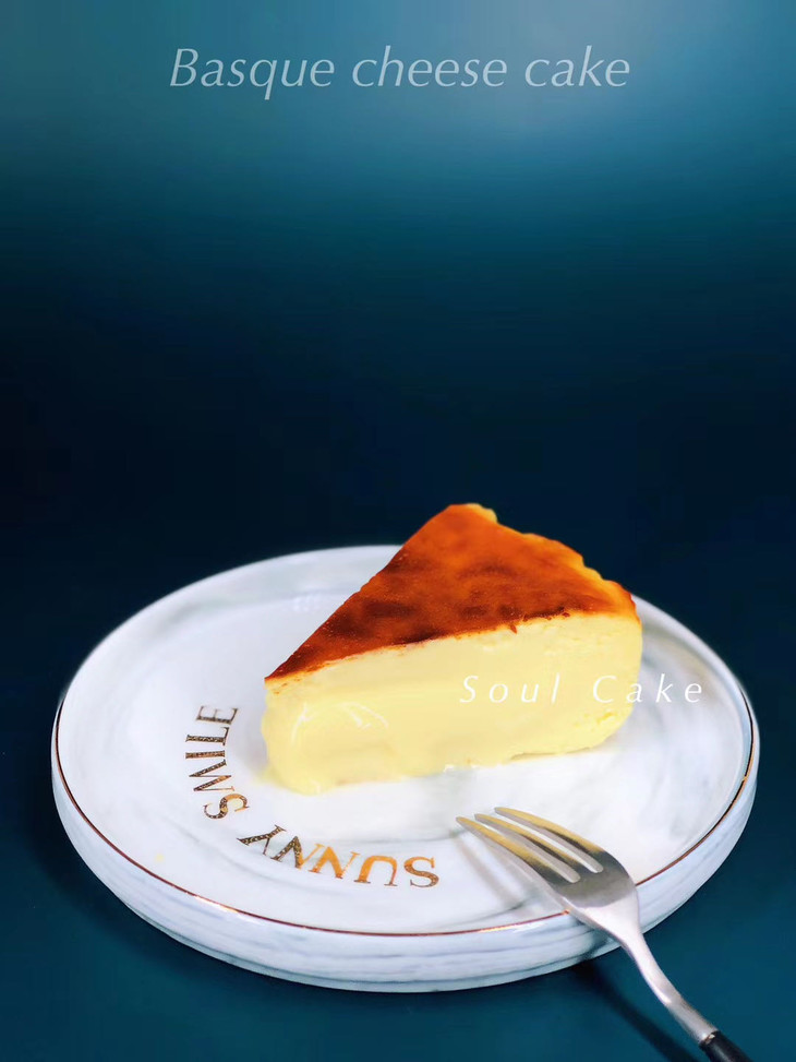 ins巴斯克芝士流心蛋糕整个出售