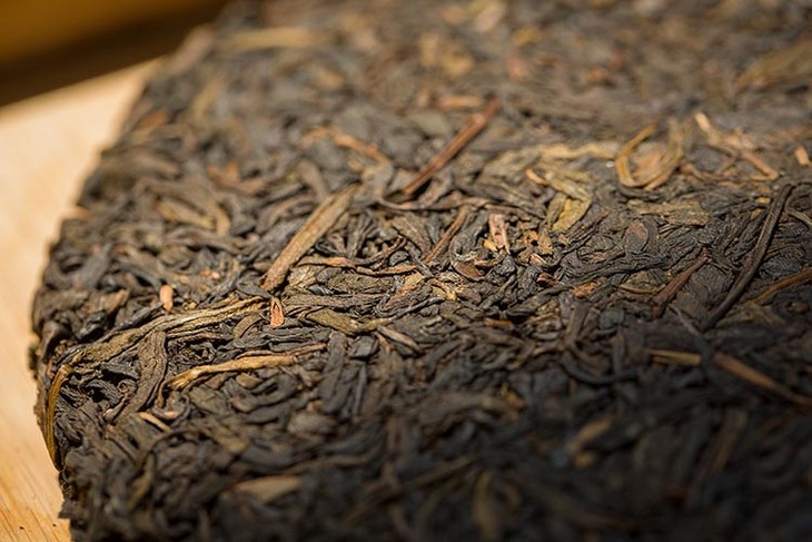 茶香记六步溪荒野天尖饼2018年安化黑茶七星灶松烟香琥茗饼茶清凉顺滑