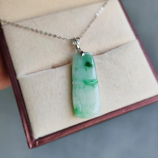 18K金镶嵌翡翠节节高升吊坠 商品图2