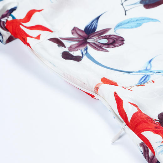 METTE2020夏季新品女中长款连衣裙时尚植物印花不对称开衩连衣裙 商品图4