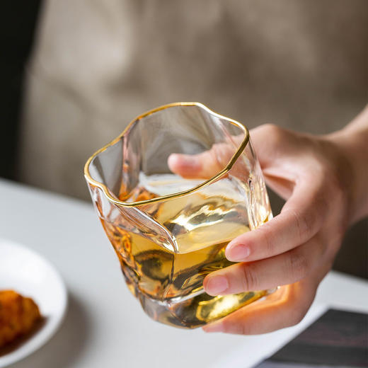摩登主妇创意日式威士忌酒杯洋酒杯啤酒杯水晶家用ins风玻璃杯子 商品图1