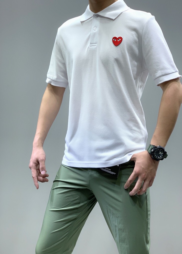 点此购买川久保玲男女夏季短袖polo衫左147716