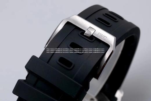 万国iwc海洋时计 IW356802 44MM “小50寻“超强夜光腕表1: 所有的指针形状，以及指针夜光颜色，几乎是做到了一致2: 表盘为黑色磨砂工艺，表盘字体印刷以及立体感一致。3: 日历字体完 商品图7