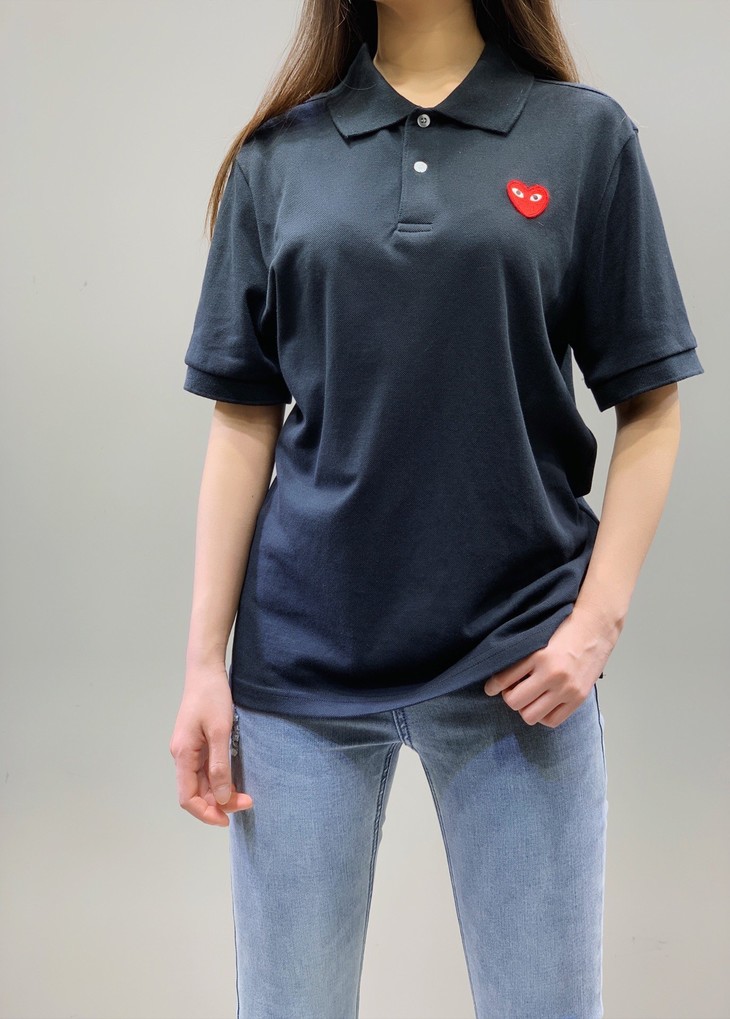 点此购买川久保玲男女夏季短袖polo衫左147716