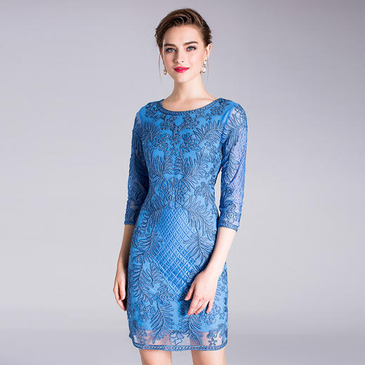 XRX-YM19261新款欧美重工圆领盘花时尚修身显瘦连衣裙 商品图1