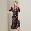 METTE2020夏季新品女士中长款V领连衣裙时尚植物印花抽褶不对称裙 商品缩略图1