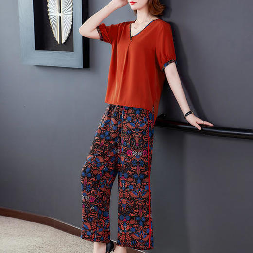 AHM-qwfs9051夏新款时尚气质休闲阔腿裤两件套 商品图2